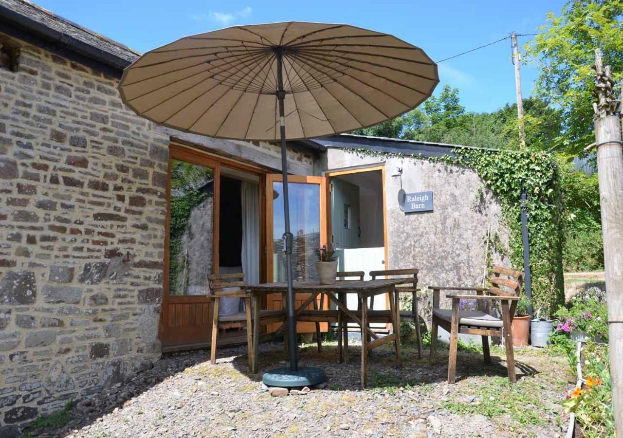 Raleigh Barn Villa West Putford Kültér fotó